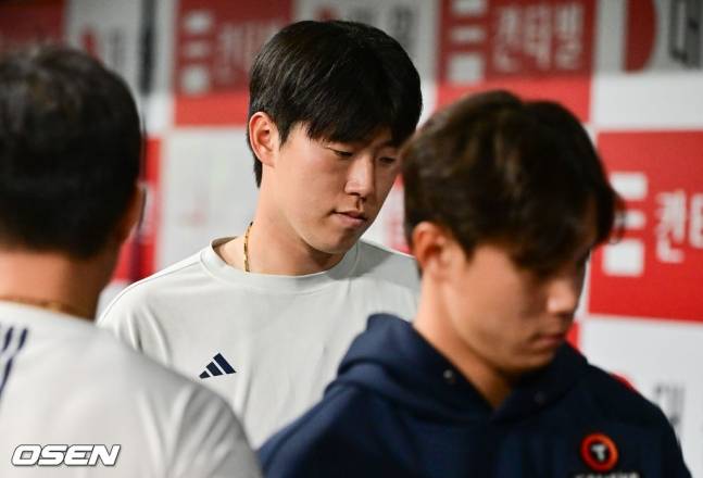 23일 경기 종료 후 팀 승리에도 고개숙인 김유성.