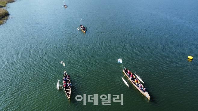 강원도 춘천 의암호 ‘킹카누’. 사단법인 물길로가 운영하는 킹카누는 단순한 레저가 아니라 ‘같은 배에 탔다’는 상징을 실천하는 감동의 여정이다.(사진=사단법인 물길로)