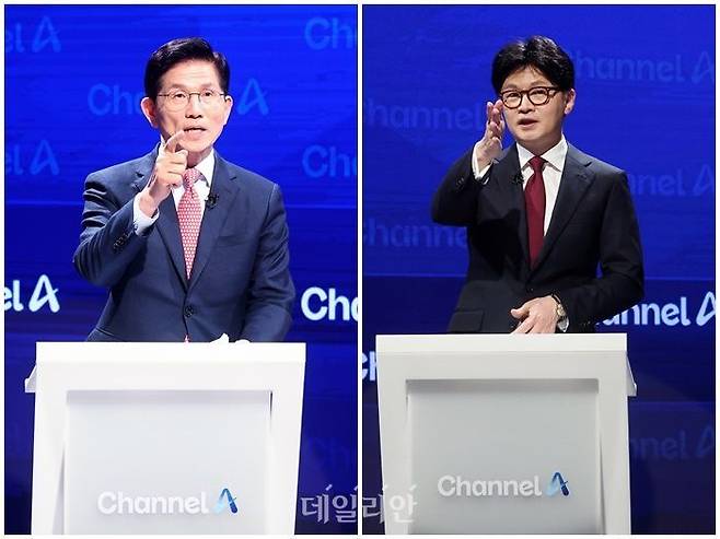 국민의힘 대선 2차 경선 진출자인 김문수(왼쪽), 한동훈(오른쪽) 후보가 24일 오후 서울 종로구 동아미디어센터 채널A 오픈스튜디오에서 열린 국민의힘 '일대일 맞수 토론회'에서 논쟁을 벌이고 있다. ⓒ국회사진취재단