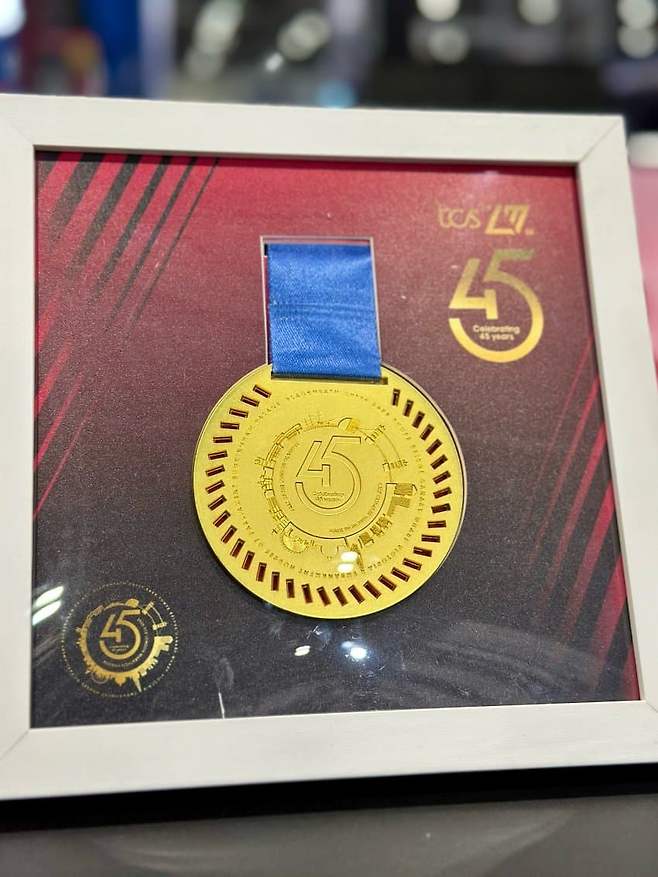 0bef8976b5836b8423eff2e1479c701c921fcf44422b0de4cba3ff364a10d69690bb7fb4c4d95bfd29613f785bf7c08165aaada5aa