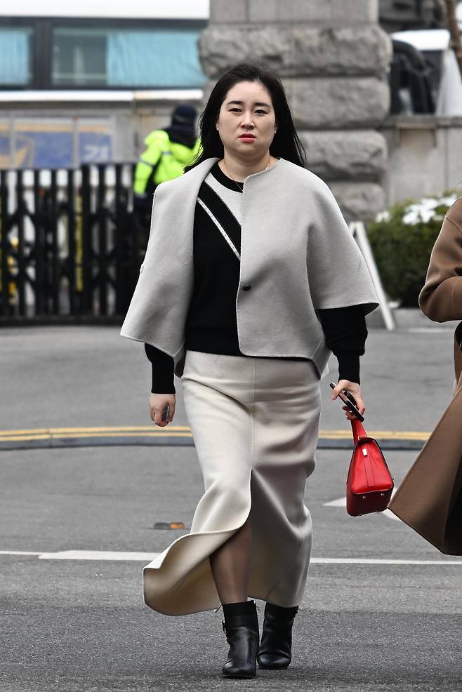 18일 서울 종로구 헌법재판소에서 열린 박성재 법무부 장관 탄핵 심판 첫 변론에 박성재 법무부 장관 측 김계리 변호사가 참석하고 있다. (공동취재) 2025.03.18. 뉴시스