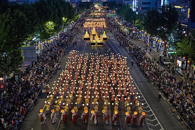 연등 행렬 모습. 서울시 제공