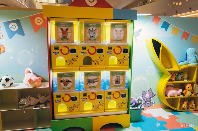 ▲ 상품들도 모두 뽑기 형태로 구매할 수 있게 되어 있더라고요