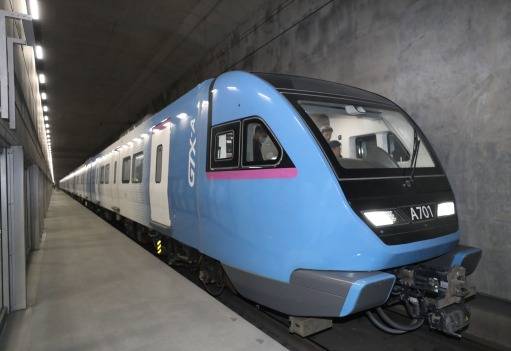 지난 대선에서도 '뜨거운 감자'였던 수도권광역급행철도(GTX)는 이번에도 주요 후보의 공약에 등장했다. GTX-A 열차 모습./한경DB