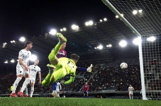 테이스 달랑가의 결승 골 순간. 사진[로이터=연합뉴스]