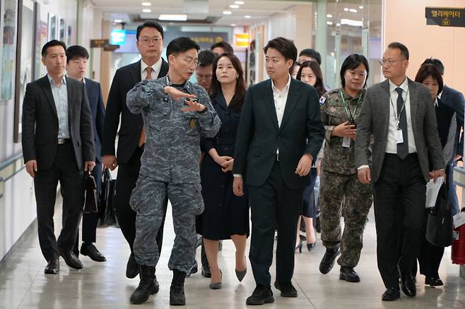 천하람 개혁신당 원내대표, 이국종 국군대전병원장, 이주영 개혁신당 정책위의장, 이준석 개혁신당 대선 후보. /사진=개혁신당.