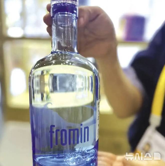 [서울=뉴시스]약 19만원에 판매되는 생수의 모습. (사진=지우파이 뉴스)