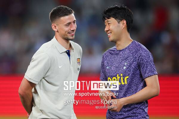 ▲ 아틀레티코 마드리드에서 불안한 임대 생활 중인 클레망 랑글레, FC바르셀로나에서 자리 잡지 못해 토트넘 홋스퍼에 와서는 손흥민과 즐겁게 뛰었고 다시 애스턴 빌라로 재임대 된 후에는 손흥민을 막았다.