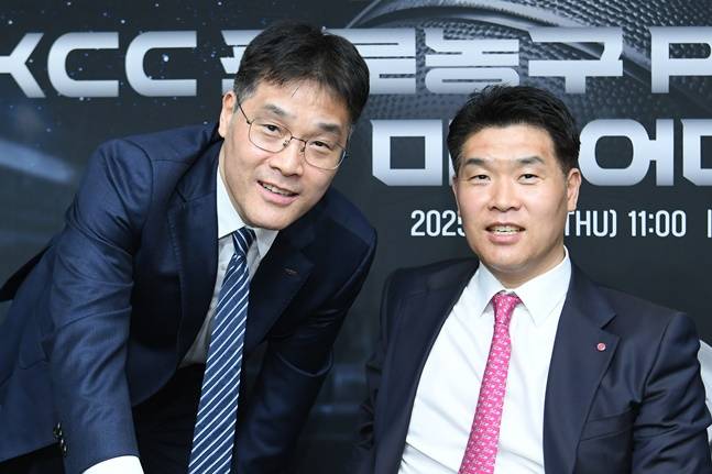 현대모비스 조동현 감독(왼쪽)과 LG 조상현 감독. /사진=KBL 제공
