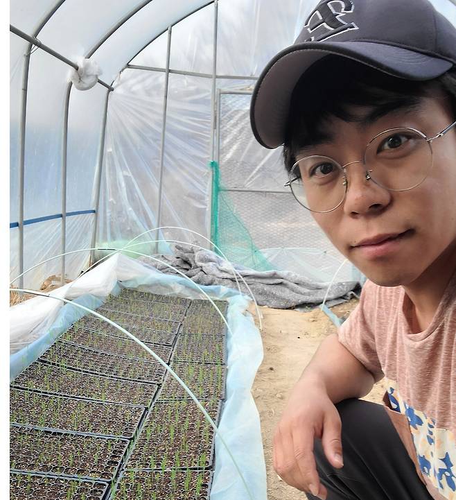 모종 작업 [송계영씨 제공. 재판매 및 DB 금지]