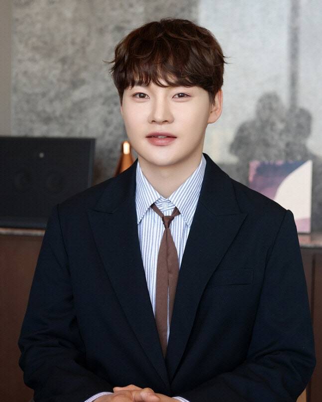 박서진(사진=장구의신컴퍼니)