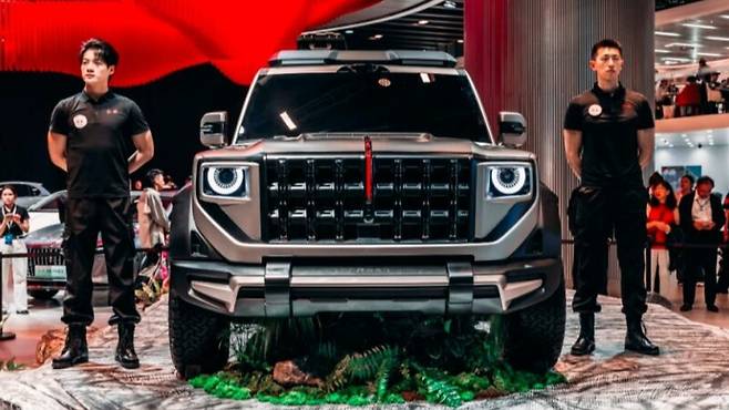 홍치 오프로드 SUV