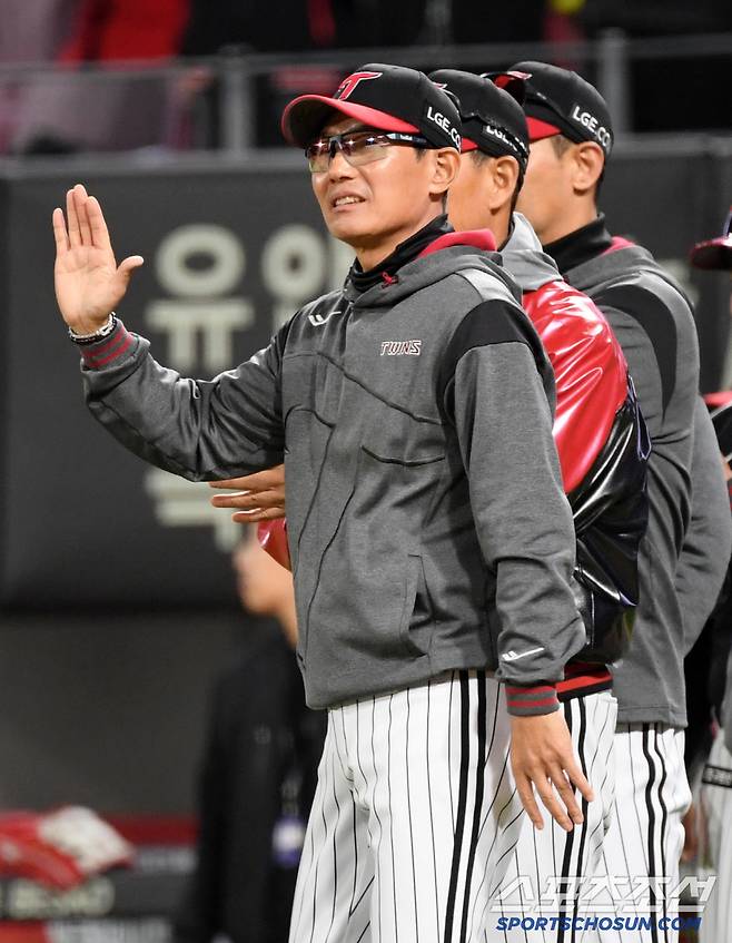 25일 광주 기아챔피언스필드에서 열린 KIA 타이거즈와 LG 트윈스의 경기. 승리한 LG 염경엽 감독 기뻐하고 있다. 광주=박재만 기자 pjm@sportschosun.com/2025.04.25/