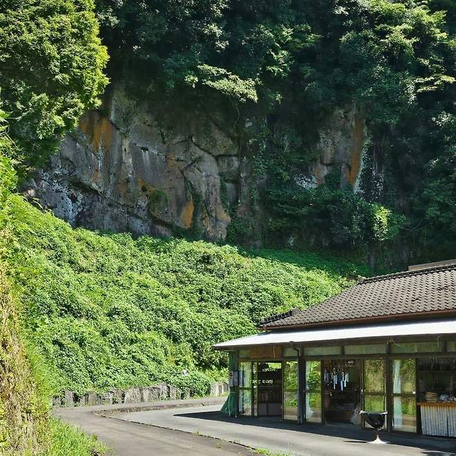 28b9d932da836ff23bec85e042867d6b3339a3026642cc66168785eb8456d9c9fa1573