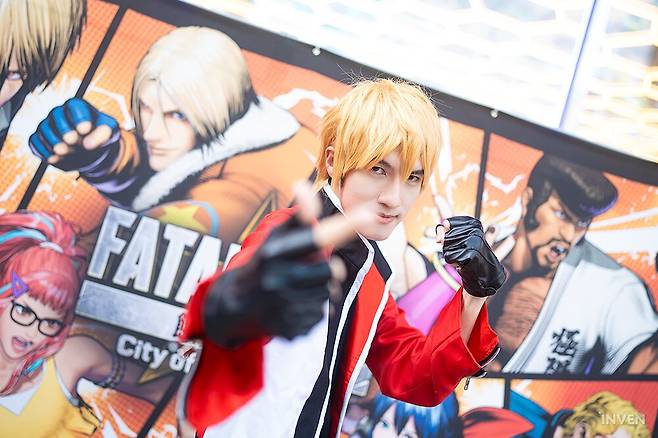 ▲ 멋진 포즈를 취합니다