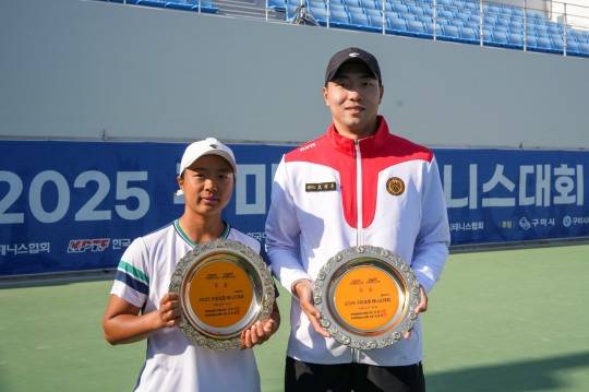 박은영(왼쪽)과 조성우. 사진[연합뉴스]