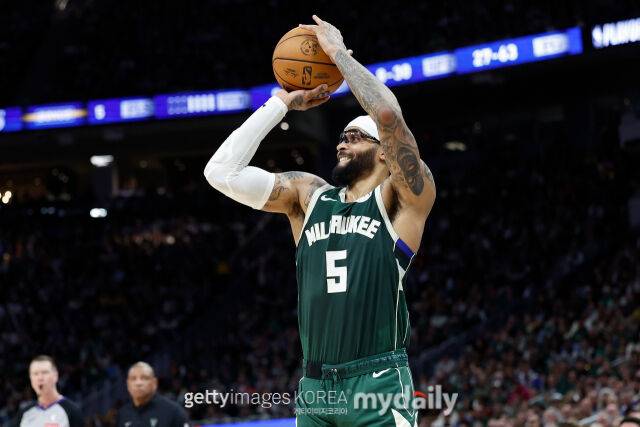 트렌트 주니어가 슛을 던지고 있다. /게티이미지코리아