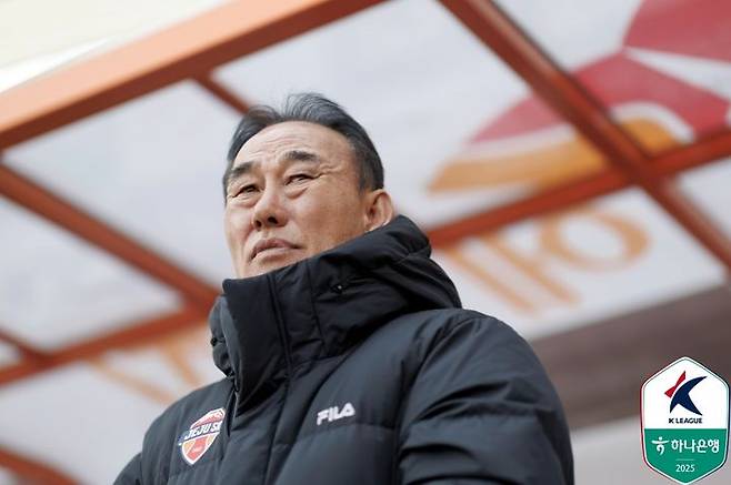 [서울=뉴시스]K리그1 제주 김학범 감독. (사진=한국프로축구연맹 제공)