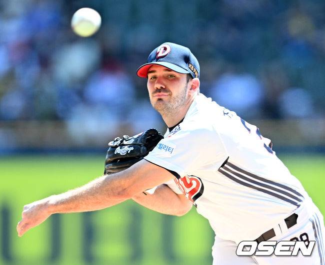 [OSEN=이대선 기자] 두산 잭로그 2025.04.20 /sunday@osen.co.kr