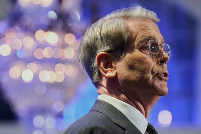 스콧 베센트 미국 재무장관이 23일(현지 시간) 워싱턴DC에서 열린 국제금융연구소(IIF) 행사에서 연설하고 있다. AP연합뉴스