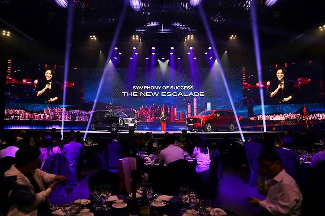 캐딜락 심포니 오브 석세스 더 뉴 에스컬레이드
