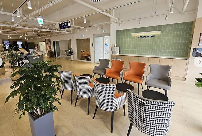 성안길 청년 친화 공간 '점프스테이션' 촬영 천경환 기자