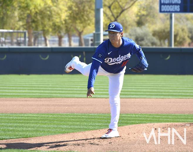 (다저스 일본투수 야마모토 요시노부)