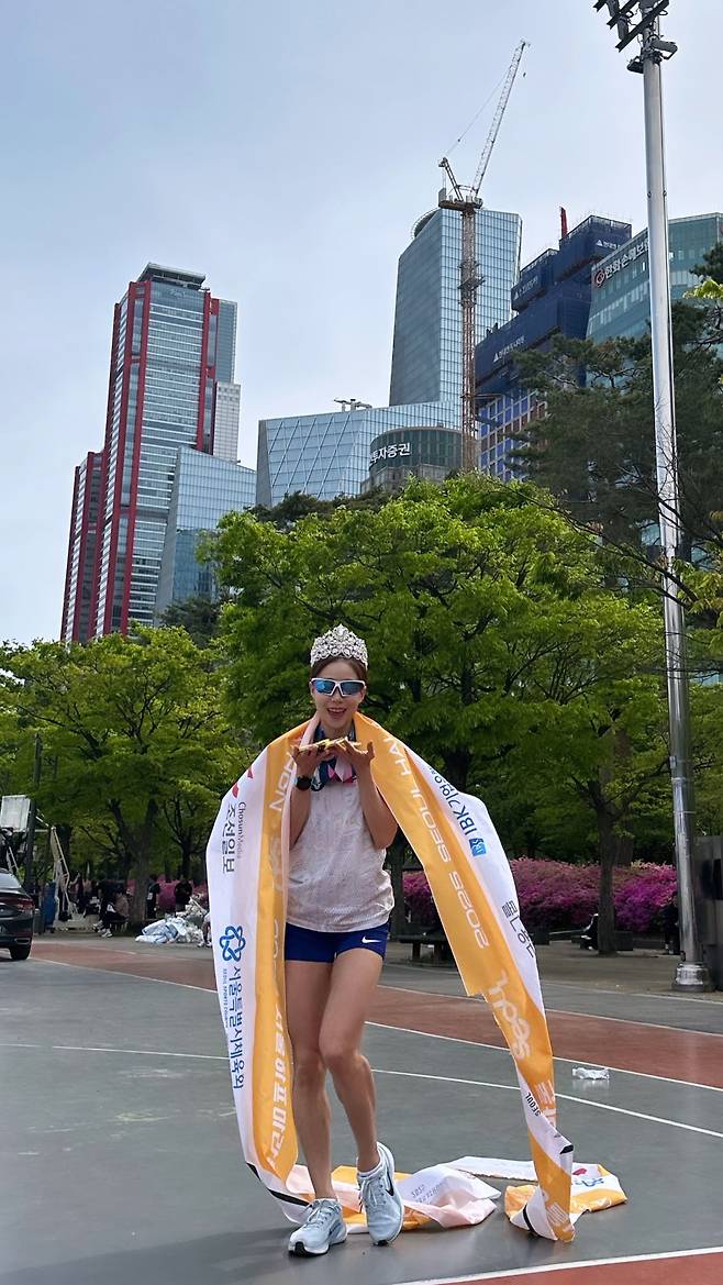 서울하프마라톤 여자 10km 부문 우승자 조한솔씨. /본인 제공