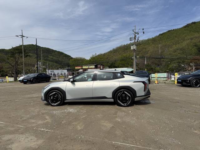 EV4 측면부. 임주희 기자