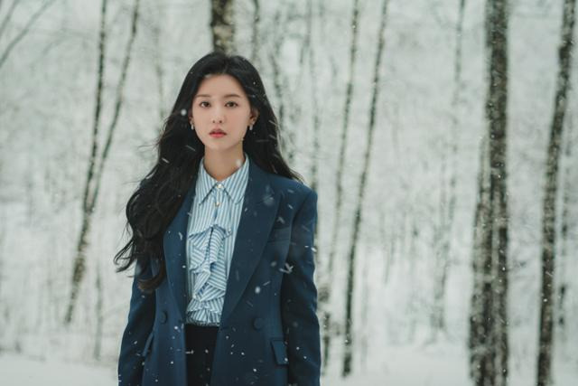 드라마 '눈물의 여왕' 자작나무 숲 신(scene) 모습. 이는 경기 파주 CJ ENM 스튜디오 센터 내 버추얼 프로덕션(VP) 스테이지에서 촬영됐다. CJ ENM 제공