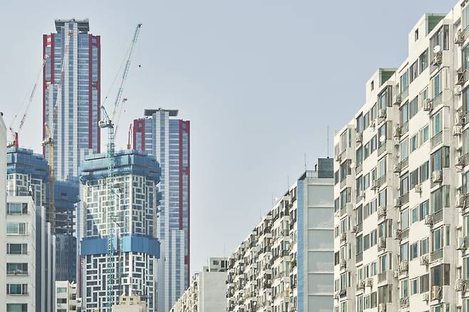 서울 여의도 신축 아파트와 노후 아파트 모습. 사진=게티이미지