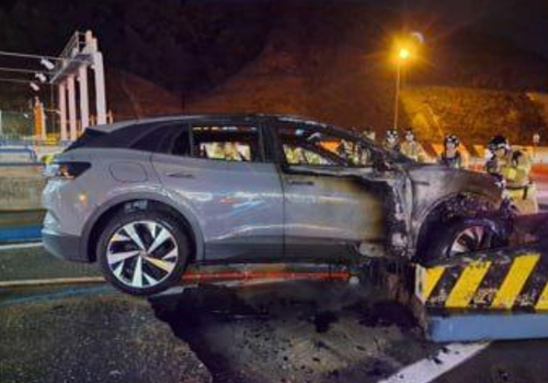 용인서울고속도로 사고 현장의 모습. 경기도소방재난본부 제공