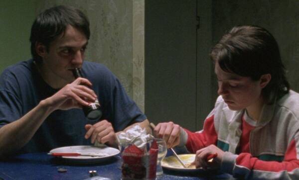 영화 '로제타'에서 주연을 맡은 에밀리 드켄의 모습. IMDb 제공