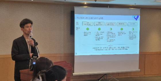 홍유석 지놈앤컴퍼니 대표가 지난해 6월 기자간담회를 통해 신규타깃 ADC용 항체 개발에 집중하는 변화된 R&D 전략을 밝히고 있다. /사진=지놈앤컴퍼니