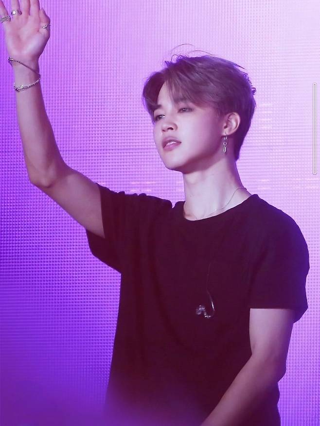 방탄소년단 지민 'MUSE', 美 스포티파이 40주 연속 차트인..K팝 솔로 앨범 '최초' 新기록