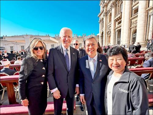 조 바이든 전 미국 대통령(왼쪽 2번째), 천젠런 전 대만 부총통(왼쪽 3번째) [대만 자유시보 캡처. 재판매 및 DB 금지]