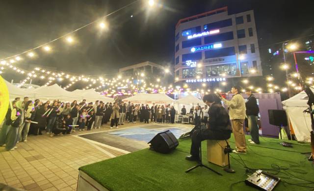 통영시가 지난해 죽림신도시에서 처음 선보여 호평받은 ‘청년포차’. 통영시 제공