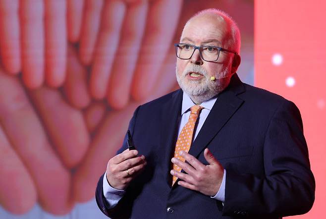 윌렘 아데마 OECD 사회정책국 선임 이코노미스트