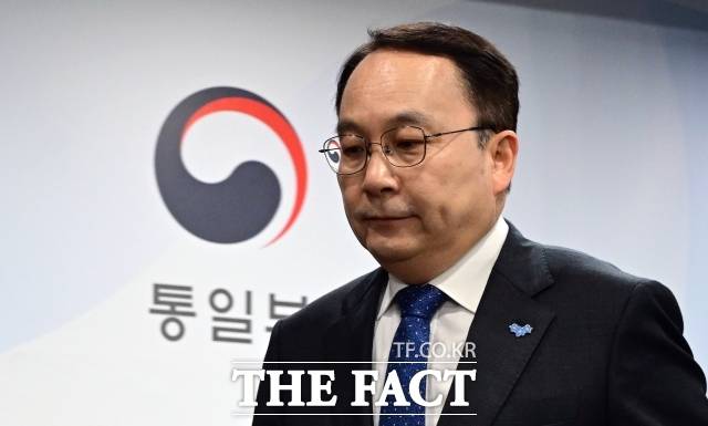 구병삼 통일부 대변인은 28일 북한이 러시아 파병을 공식 인정한 데 대해 "전 세계의 안보를 위협하는 중대한 도발이자 유엔(UN) 안전보장이사회 결의를 노골적으로 위반하는 행위임을 지적하고 강력하게 규탄한다"고 밝혔다. /임영무 기자