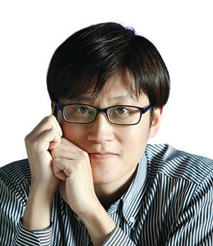 임희윤 문화평론가 - 현 한국대중 음악상 선정위원, ‘예술기: 예술과 기술을 이야기하는 8인의 유니버스’ ‘한국 대중음악 명반 100(공저)’ 저자