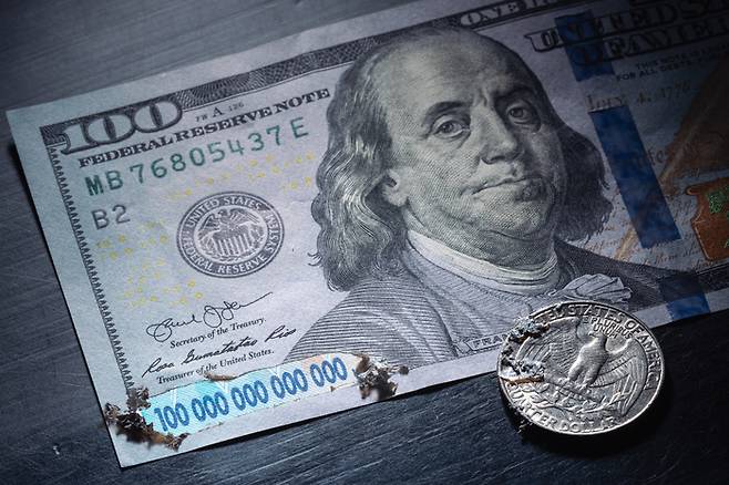 어머니의 유품을 정리하다 발견한 복권이 약 3400만원에 당첨된 사연이 전해졌다. 사진=게티이미지