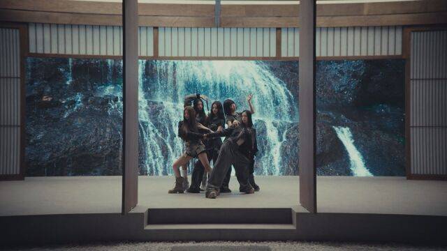 미야오 '핸즈업(HANDS UP)' / 뮤직비디오 캡처