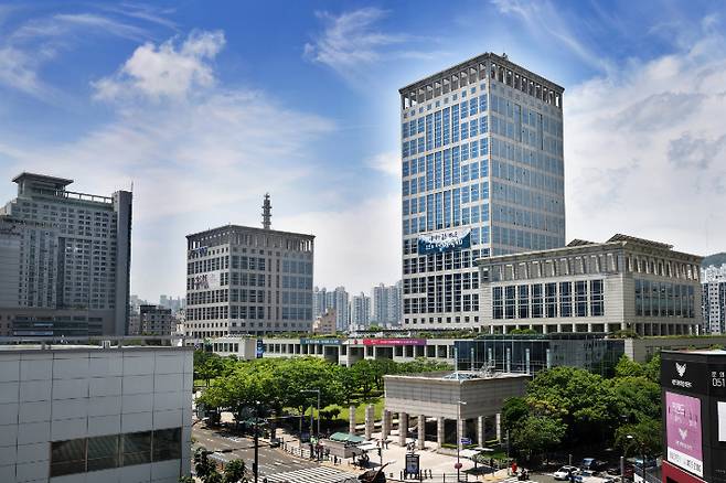 지난 25일 한 익명의 노인이 부산시청을 찾아 노숙인을 위해 써달라며 1500만원을 기부했다.  부산시 제공