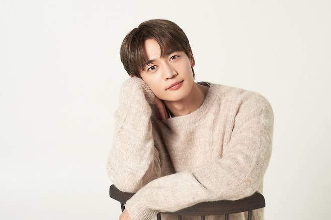 최민호는 “소극장에서 연극을 시작해야 많은 분들을 납득시킬 수 있을거라고 생각했다”고 고백했다. 사진ㅣSM엔터테인먼트