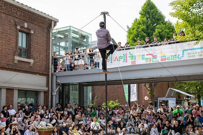 ▲ 어린이날 행사 서커스 공연