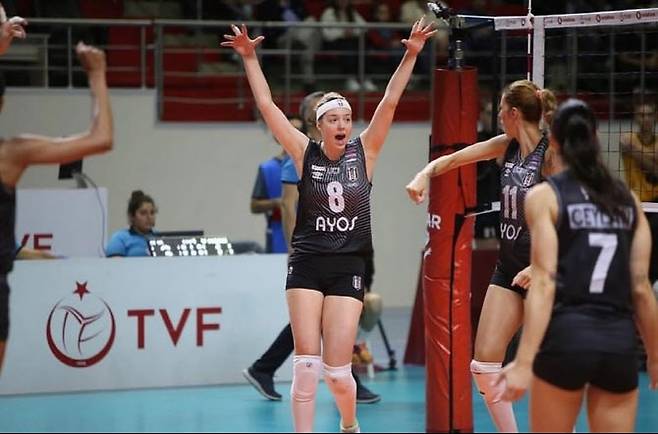 지난 시즌 독일 1부리그에서 활약하며 독일컵 우승을 경험한 빅토리아 데미도바. 사진=빅토리아 데미도바 SNS