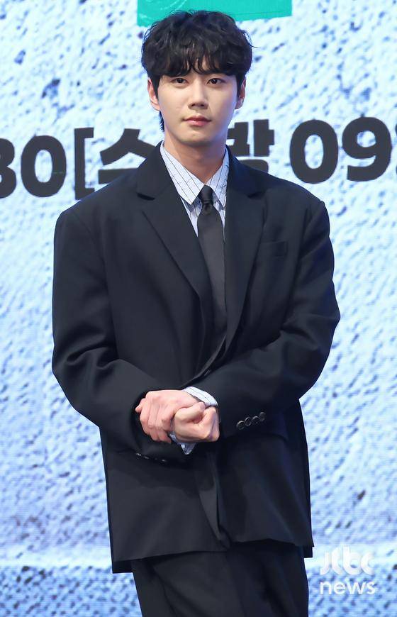 29일 오후 서울 구로구 신도림동 더 세인트에서 KBS 2TV 수목 드라마 '24시 헬스클럽' 제작발표회가 열렸다. 박준수 감독, 배우 이준영, 정은지, 이미도, 이승우, 박성연, 이지혜, 홍윤화가 참석했다. 박세완 엔터뉴스팀 기자 park.sewan@jtbc.co.kr