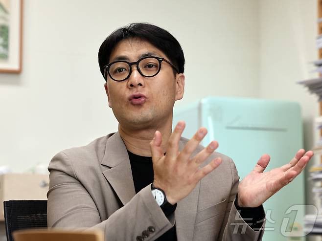 허준영 서강대 경제학부 교수는 "한국 경제가 올해 1%대 초반 성장하면 선방한 것이 될 것"이라고 말했다. 2025.4.25/뉴스1 ⓒ News1 황기선 기자