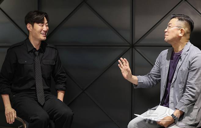 배우 이희준(왼쪽)과 정덕현 대중문화평론가 / 뉴스1 ⓒ News1 권현진 기자