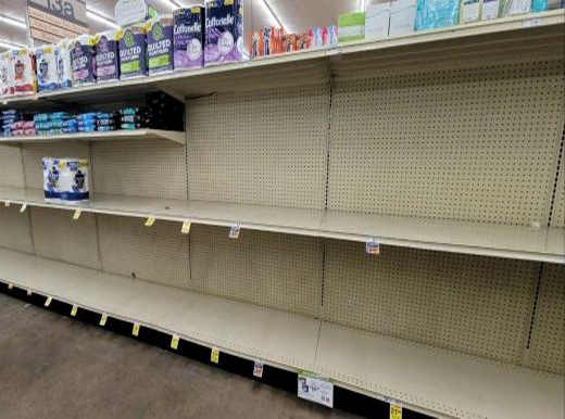 미국 도널드 트럼프 행정부의 관세 정책 여파로 미국 소비자들이 다음 달이면 소매점의 텅 빈 진열대를 보게 될 수 있다는 월가의 경고가 나왔다. 사진은 2024년 항만 노조 대규모 파업 당시 텅 비어 있는 미국 대형마트의 휴지 진열대. 엑스